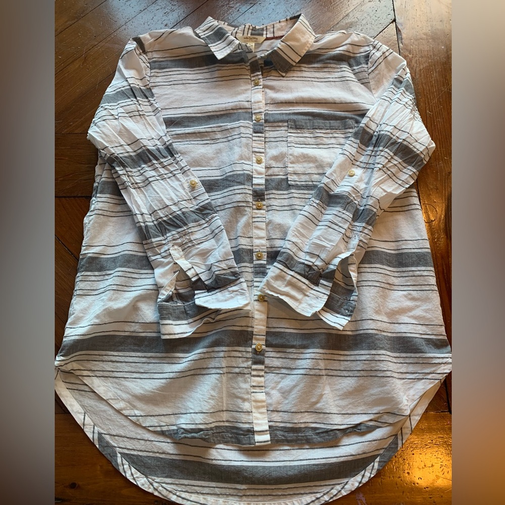 Matilda Jane button down top women’s size large.